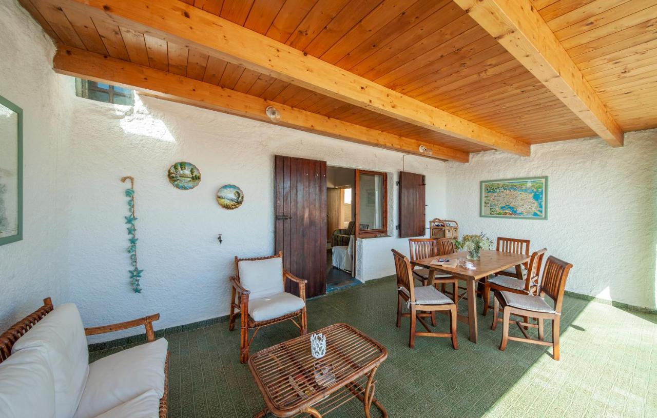 Villa Ginepri Стинтино Экстерьер фото